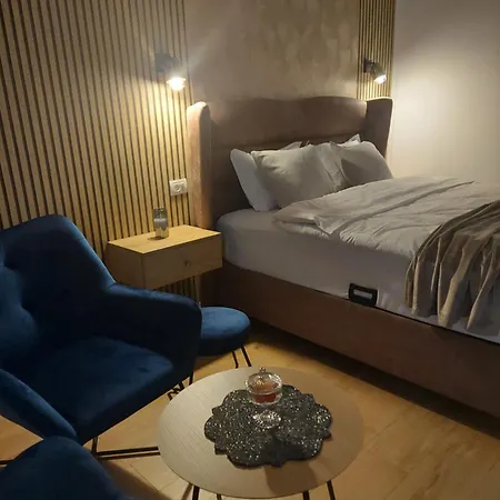 Aldira Joy Arena Nationala Appartement *